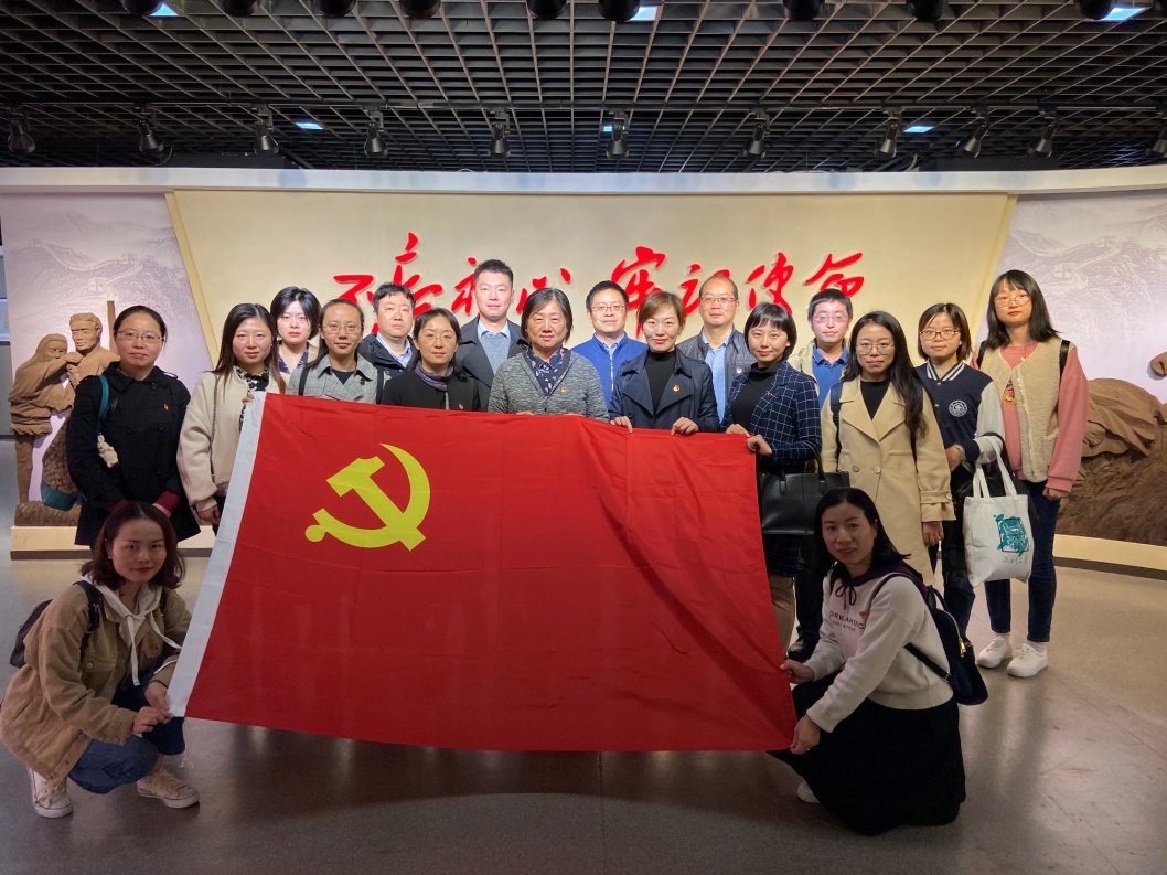 为深入弘扬爱国主义精神