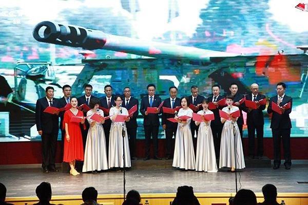 并进一步推动“不忘初心
