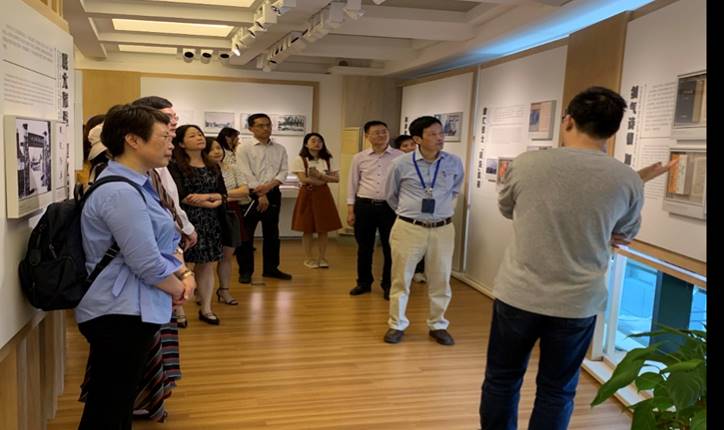 5月22规划发展处党支部赴华东师范大