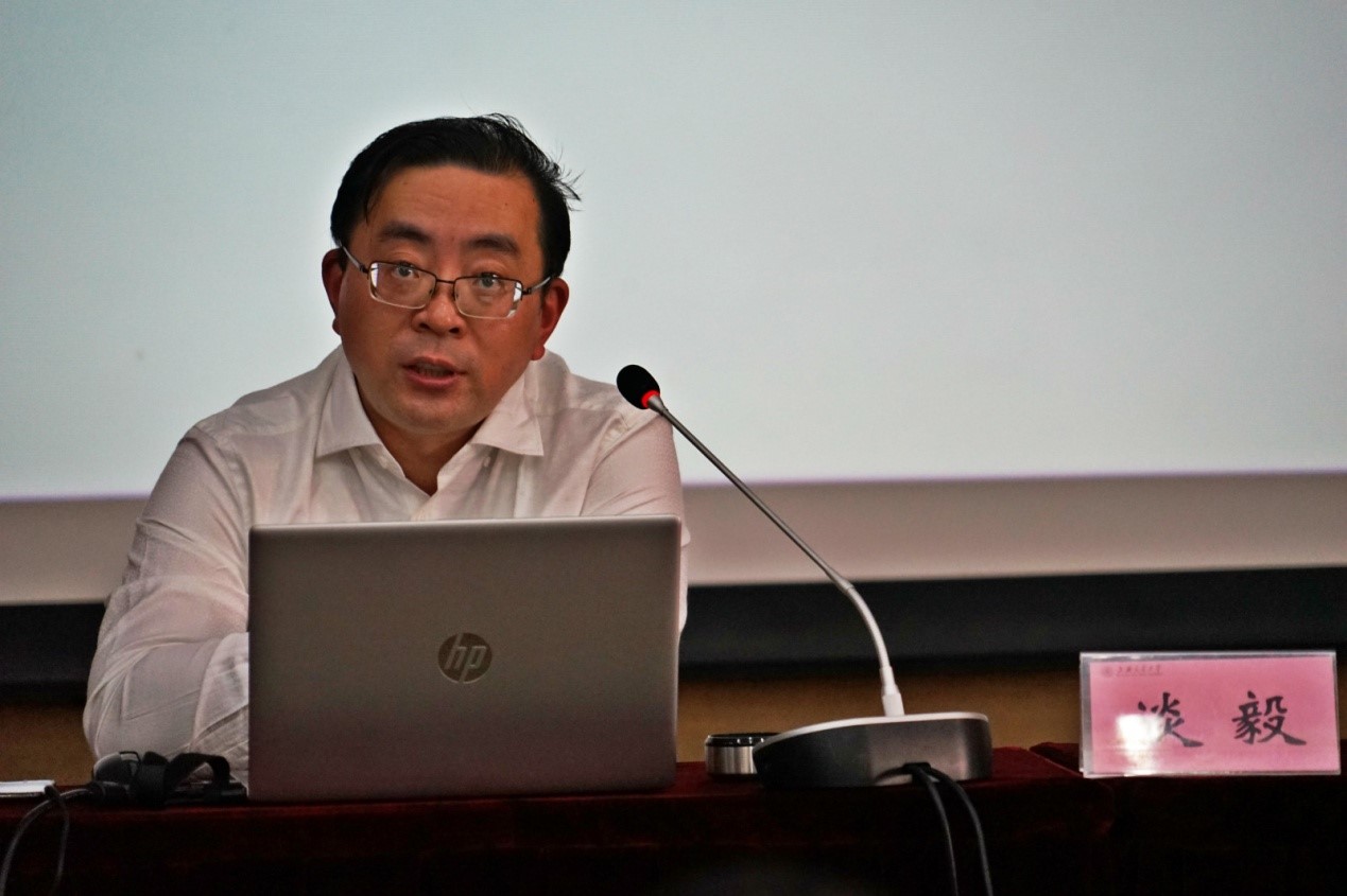 出版社召开“不忘初心