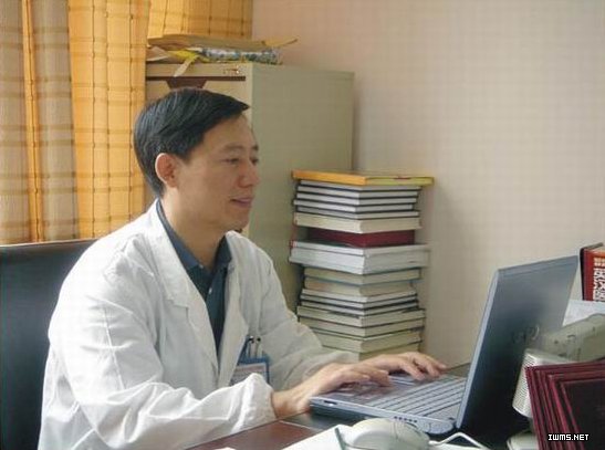 江基尧同志现任交通大学医明发娱乐登陆