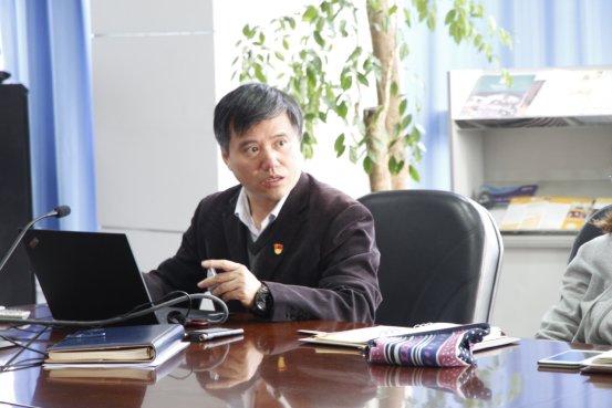 会议由支部书记王亚光同志主持
