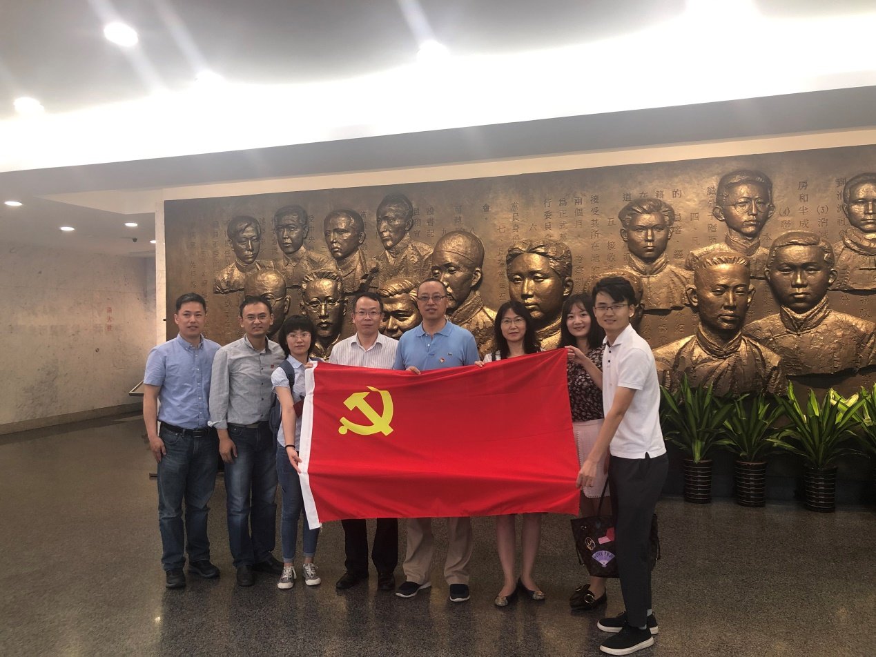 6月27日下午在上海交通大学闵行校区