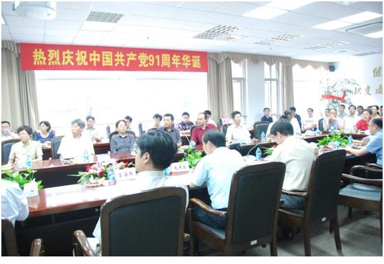 位同志荣获校级优秀党员