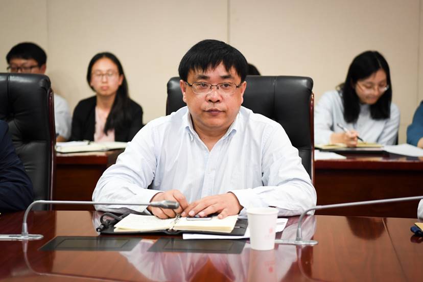 党支部书记胡昊