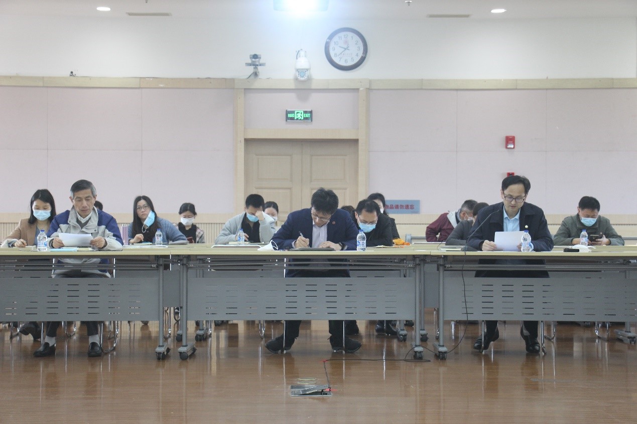 二党支部全体党员出席会议