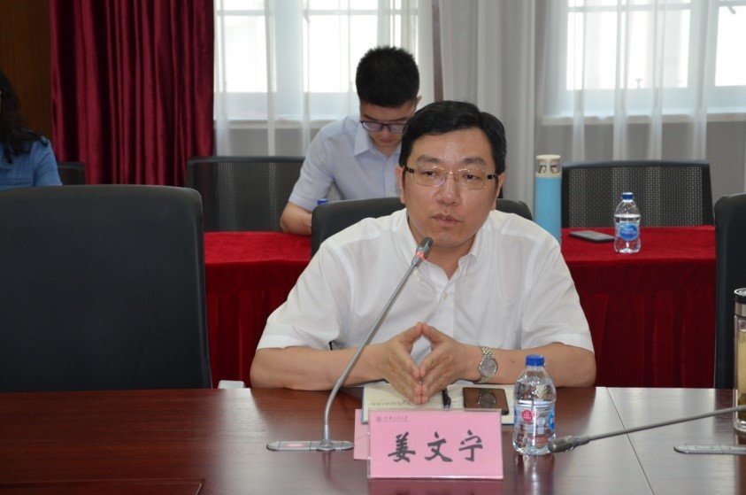 为纪念中国共产大世界游戏官网新手怎么